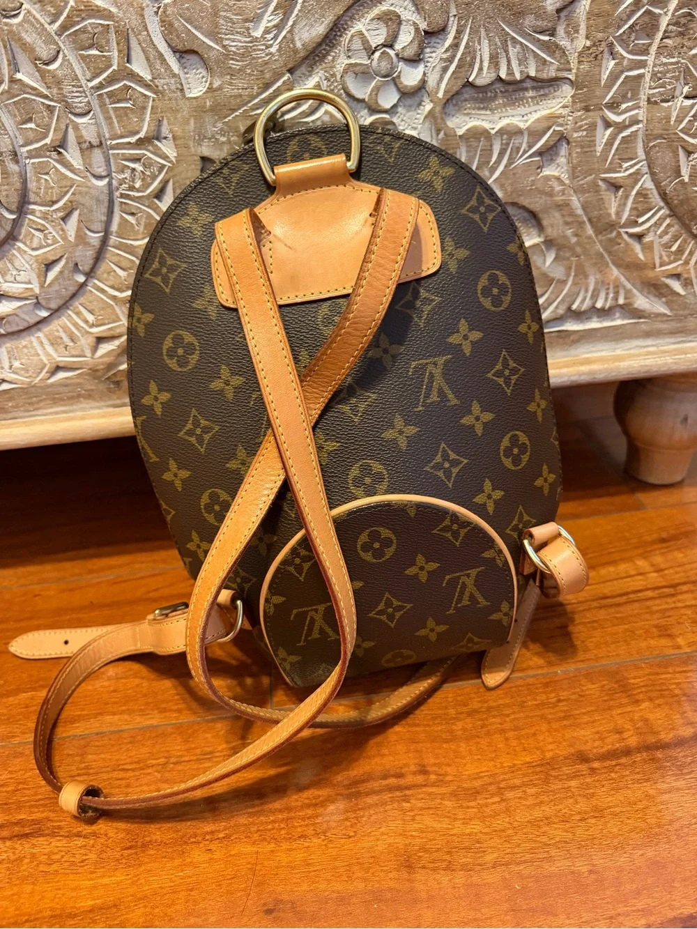 Louis Vuitton iconic louis